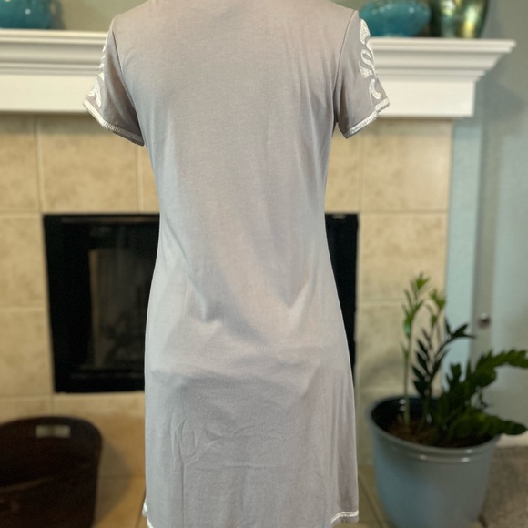 INC lined embroidered dove gray dress Size M. NWOTGS - Picture 4 of 4